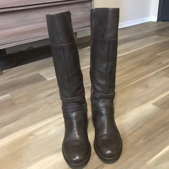 Blakely Ladies Dark Brown Tall Leather Riding Boots Size 8 - Picture 2 of 7